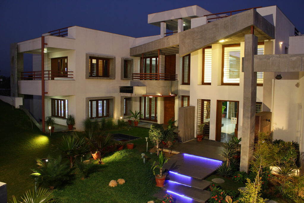 Residence at Greenwood with Green Architecture