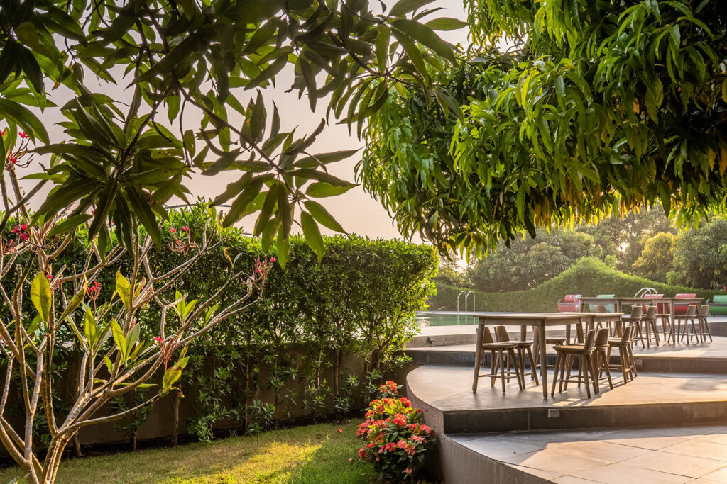 Poolside Cafe