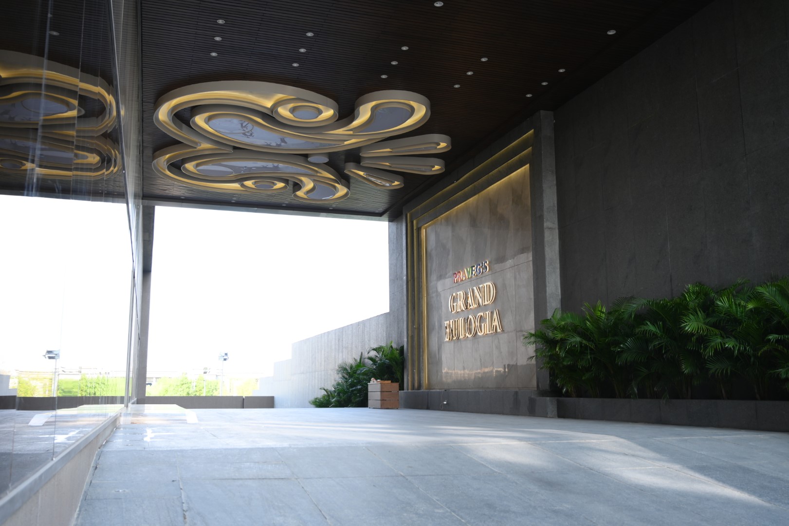 GRAND EULOGIA RECEPTION