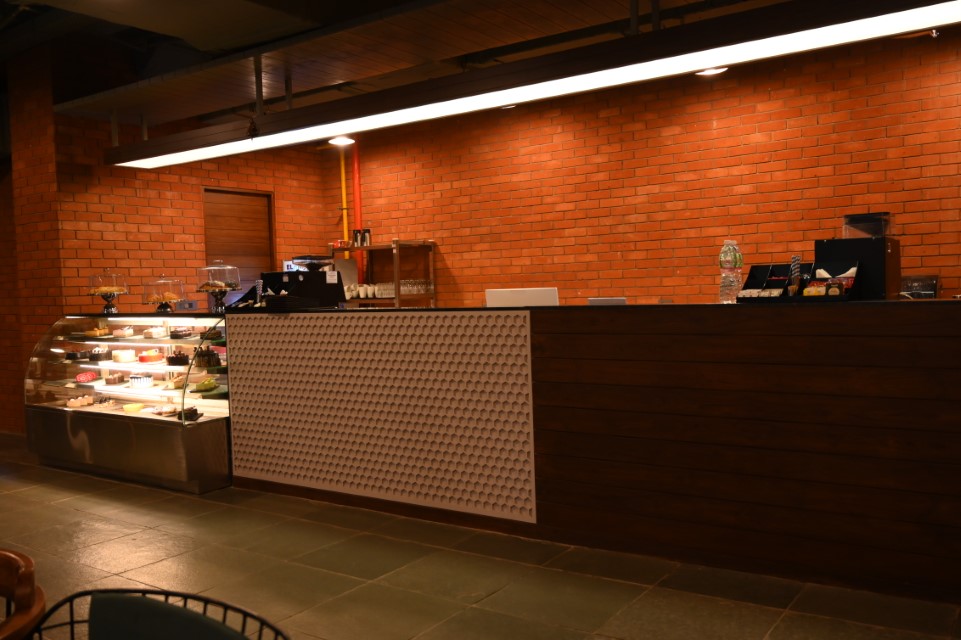 Hangout Cafe