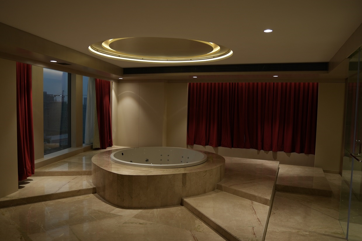 Rooms & Spa