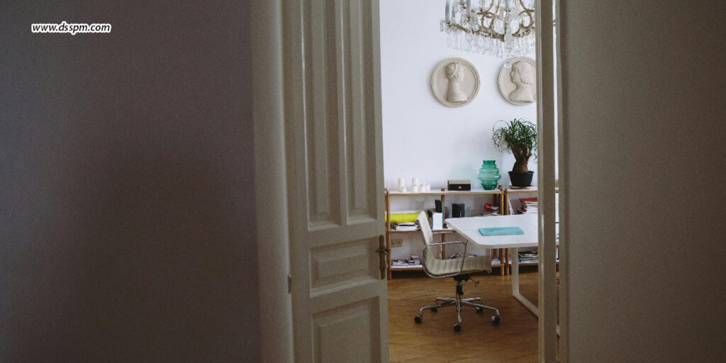 Designing An Elegant And Functional Luxurious Home Office